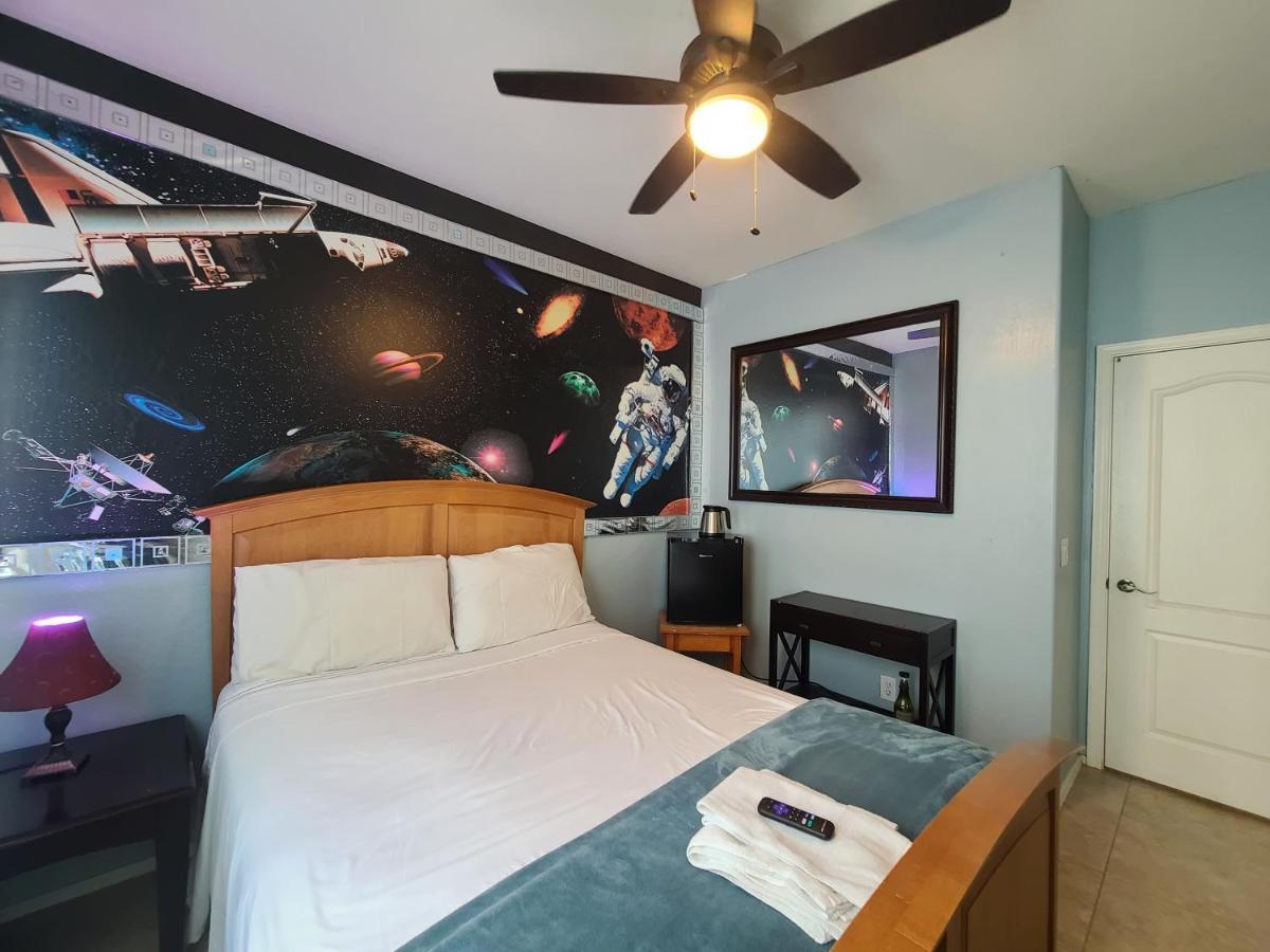Phoenix Home Near Freeways And Airport Exterior photo